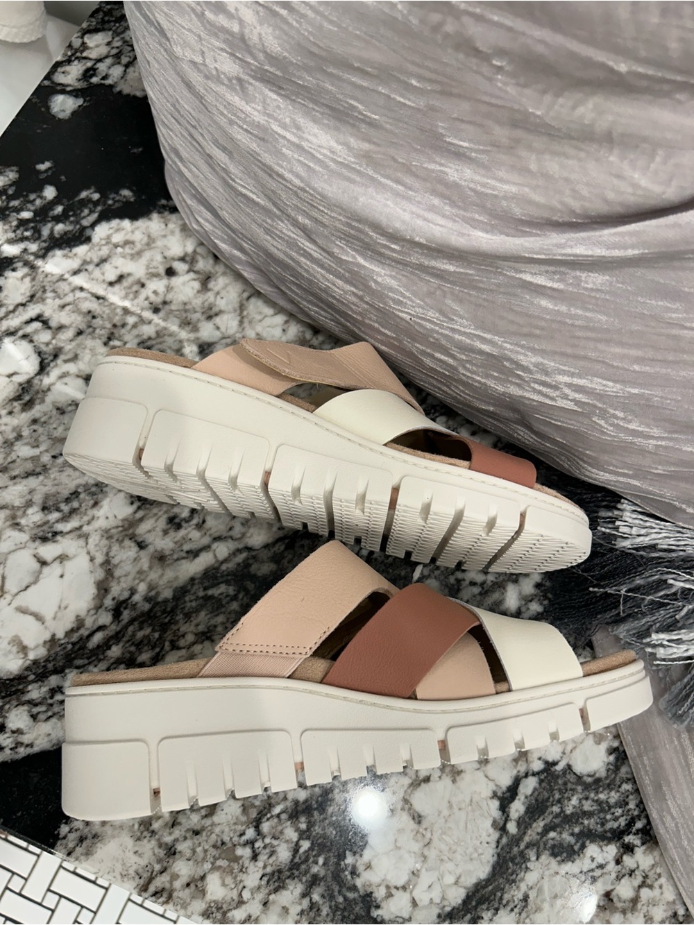 Vionic Women's Pink, Cream & Brown Crisscross Comfort Sandals - Picture 4 of 7